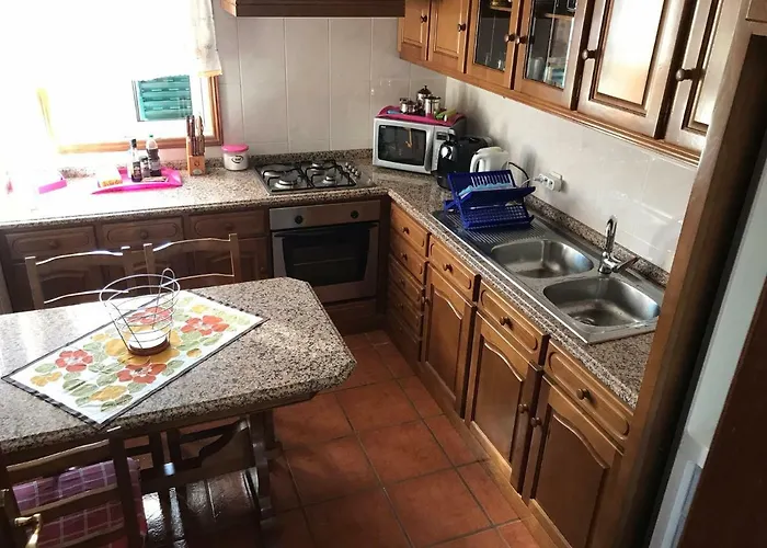 Daire Douro Vineyards And Mountains